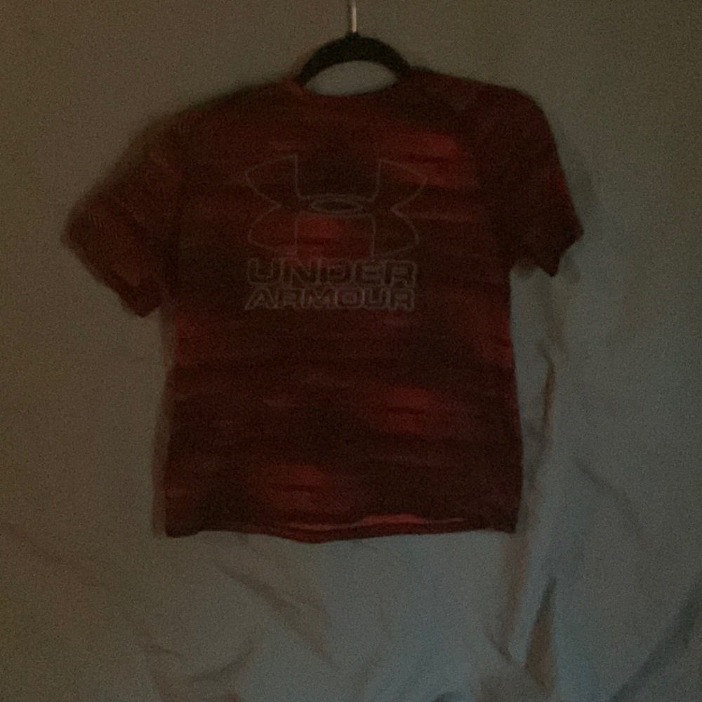 under armour tee shirt red and black
